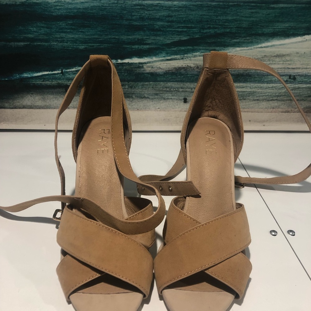 Raye sandals